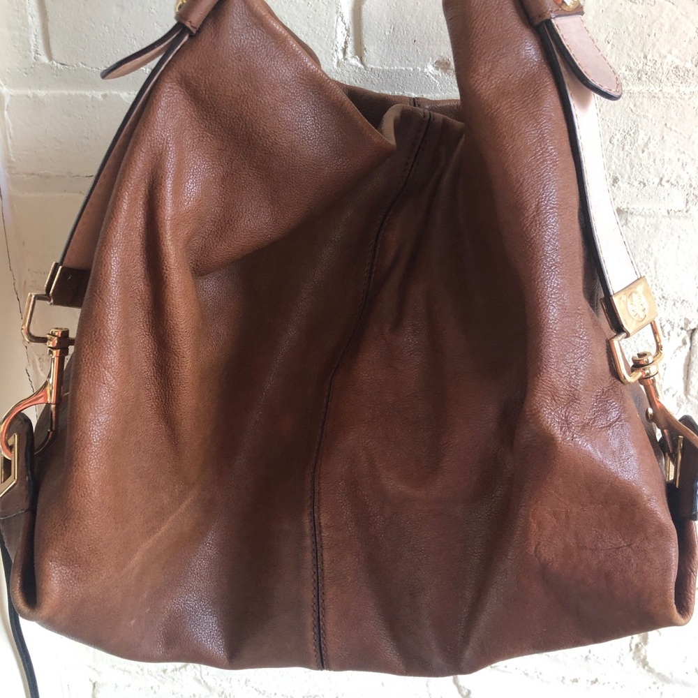 Antonio Milani leather tote w/ buckle details